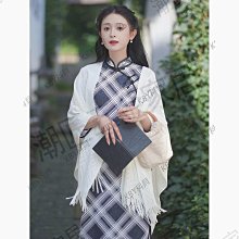 【KiKi】無袖印花氣質-女短袖洋裝(二色/版型適中) 歷史價格詳細信息