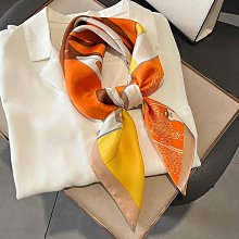 2022新款秋冬披肩斗篷外套女外搭披風圍巾日系連帽時尚洋氣大毛領 歷史價格詳細信息