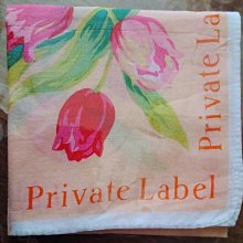 日本品牌 Private Label 蕾絲花語 花卉系列 純棉手帕 蕾絲印花圖紋 布料材質有銀色絲線編織 粉紅色 粉紫色 桃紅色 銀色 黑色 歷史價格詳細信息
