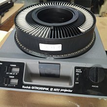 特價中投影幕布 72寸84寸100寸120寸手拉自鎖投影幕布 手動回收幕布 家用辦公壁掛貼墻幕布 歷史價格詳細信息