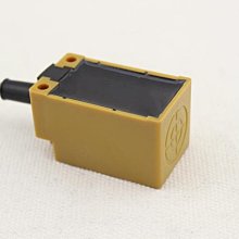 滬工方形電感式接近開關Q18A-D5NK Q18A-D5PK Q18A-A5K Q18A-D5K 歷史價格詳細信息