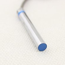 無螺紋 燈泡 手電筒 4.8V 0.5A ～～2個一組 歷史價格詳細信息