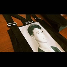 RAF SIMONS X STERLING RUBY MA1 飛行夾克 藝術與時尚的代表作 美國藝術家與比利時設計師的當代穿的藝術品，生產不到10件！ 歷史價格詳細信息
