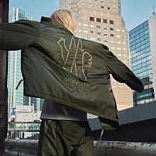 【EZ兔購】~正品 Moncler  LOGO 連帽 外套  ~ 現貨 S~L 歷史價格詳細信息