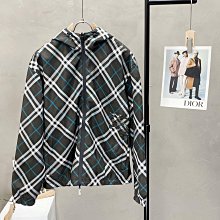 BURBERRY 新款粒面牛皮Thomas Burberry 花押字扣翻蓋長夾 (燕麥米色) 歷史價格詳細信息