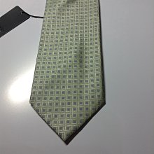 ╭★㊣ 全新 攜帶型電動牙刷【摩登家庭電動牙刷】外包裝底部有一點破損 送三號電池&times;2 特價 $99 ㊣★╮ 歷史價格詳細信息