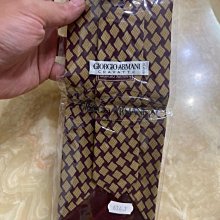 Armani 領帶 右邊的已經出售剩左側的 歷史價格詳細信息