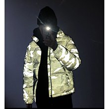 紐約 特殊 老金塗 老木框 畫框  . 可自行入鏡 有些小傷 不影響使用 . 102.5/90.5 歷史價格詳細信息