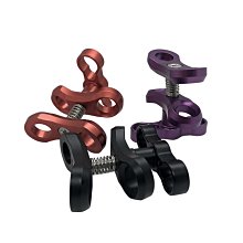 UD-120 【全彩包裝日本代購】中文／イケメンが熟女を部屋に連れ込んでSEXに持ち込む様子を盗撮した動画。 FANZA 歷史價格詳細信息