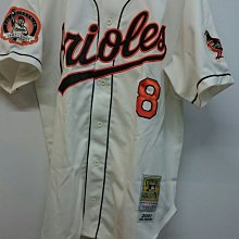 M&N 海盜隊球員 Roberto Clemente 紀念版球衣 收藏釋出 歷史價格詳細信息