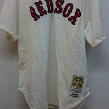 M&N 海盜隊球員 Roberto Clemente 紀念版球衣 收藏釋出 歷史價格詳細信息