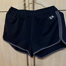 尺寸： 18*11cm（小號）24*15cm（大號） loewe  幾何包puzzle  新品焦糖色 自帶高級感！牛皮品質????！ 完全hold住！雙肩帶 歷史價格詳細信息