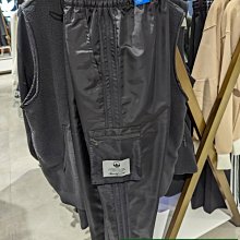 南????2022 8月 ADIDAS DAME D.O.L.L.A. 短袖上衣 短T 運動 休閒 男 黑 HG4424 歷史價格詳細信息