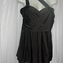 連身泳裝＊╮莎莎小舖  俏麗吸睛條紋連身裙式泳衣泳裝顯瘦連體泳裝泳衣G17050，直購價780元 歷史價格詳細信息