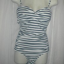 @╮全面淨空大特賣╭@一百零一元亂亂標~~深色花絮性感兩件式泳裝 歷史價格詳細信息