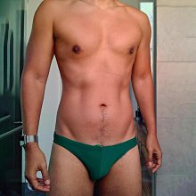 薇薇安成人Ｕ型電動牙刷超聲波軟毛兒童牙刷便攜式震動帶底座美牙儀 歷史價格詳細信息