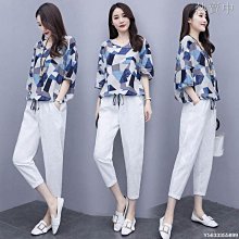 下殺 秋冬裝 時尚女裝減齡牛仔背帶褲女大碼新款復古港味韓版寬松顯瘦直筒褲可愛日系潮 歷史價格詳細信息