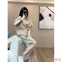 熹熹服裝爆好看~大尺碼套裝 大尺碼上衣 大尺碼裙子 大尺碼女生衣著 大尺碼女裝秋季新款美院生長袖襯衫上衣女胖mm吊帶揹帶 歷史價格詳細信息