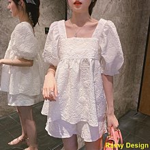 Rainy Design✨小白狐✨新品 2023流行穿搭套裝女設計感暗紋中高領無袖T恤+西裝褲高腰闊腿拖地褲 歷史價格詳細信息