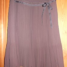 【Diffa】卡白花拉克蘭袖連身洋裝-女 歷史價格詳細信息