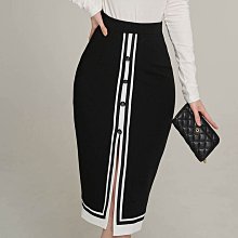 正韓空運 Cocom no.15854 金鏈裝飾H字及膝裙/長裙 22DEC 歷史價格詳細信息