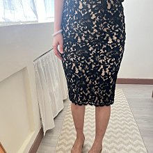 【出清價】近新 Kenzo 高田賢三設計師品牌，杜鵑花深紫紅色 6、7分休閒褲，有彈性，無內裡內有加強車邊。尺寸 38碼 迪奧 夏姿 三宅一生 Maxmara 歷史價格詳細信息