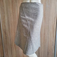 17.淺米灰及膝不規則下擺毛料裙 近新 價格比較,價格查詢,歷史價格詳細信息