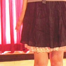 O L~♥ ♡ 諾*薇*雅~~♥ ♡ 雜 誌 款~全新按扣式皮套.只要不是大面板手機.大致上都可以放 歷史價格詳細信息