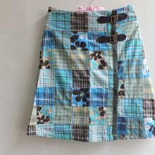 日本花布 拼布後背包~ 馨樂園 手工日本花布`拼布後背包 尺寸：29*39* 10cm 限寄台灣本島免運費 歷史價格詳細信息