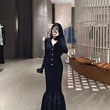 黑色針織連衣裙女秋冬長袖修身氣質減齡法式長款內搭打底小黑裙子-雅閣精品 歷史價格詳細信息