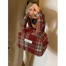 韓版小眾保齡球包包女2023新款秋冬復古百搭單肩斜挎包手提小方包 歷史價格詳細信息