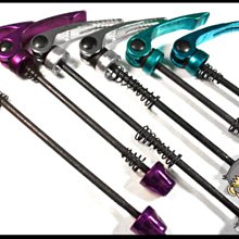 ╭◇酷榮單車◇╮013-116◇SAPIENCE鋼琴烤漆塑膠水壺架3色可選~一個190元 歷史價格詳細信息