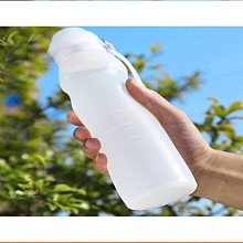 【矽膠摺疊水杯550／750ml】附矽膠吸管 附掛勾 減塑政策 戶外 旅行 露營 伸縮 水杯 水壺 隨行杯 愛地球 環保 歷史價格詳細信息