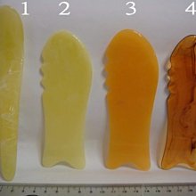 【佳樺按摩器80舖】台灣刮神天然檀香味梢楠5丁魚型指壓器梢楠木魚型指壓器刮痧板團購批發 歷史價格詳細信息