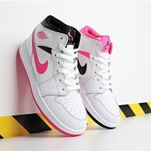 JORDAN HYPER GRIP 7號籃球 合成皮戶外專用棕色黑紅 BB0517- 823066 歷史價格詳細信息