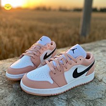 Nike Air Pink Indy Logo Dri-fit Padded Racerback Bra size SMALL 歷史價格詳細信息