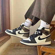 【酷E潮鞋店】Air Jordan 1 OG Smoke Grey 胭灰 高幫百搭運動鞋 555088-126 歷史價格詳細信息