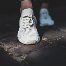 Adidas NMD R1 Primeknit S81848 PK 法國巴黎 法文 French 米灰 歷史價格詳細信息