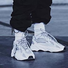 Adidas yeezy boost 700 v2 反光 Static EF2829 歷史價格詳細信息