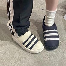 Adidas Puffylette GY1593 男女 休閒鞋 運動 經典 防潑水保暖 尼龍 套穿 舒適 米白 黑 歷史價格詳細信息