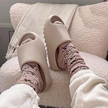 下殺 Adidas Yeezy 350 V2 Boost (By9612 ) 歷史價格詳細信息