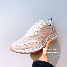 【豬豬老闆】NEW BALANCE 黑色 長褲 縮口褲 休閒 運動 慢跑 訓練 女款 AWP03519BK 歷史價格詳細信息