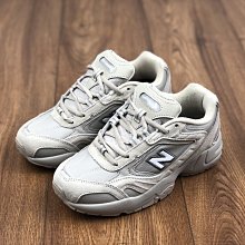 【New Balance】慢跑鞋_奶油白_女性_WFCXLJ4-D楦 歷史價格詳細信息