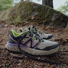 現貨 iShoes正品 New Balance 女鞋 Fuelcell 長跑 馬拉松 運動 慢跑鞋 WRCELZ2 B 歷史價格詳細信息