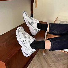 【BETOO潮鞋】New Balance 725 NB725 老爹鞋 慢跑鞋 黑 ML725R 灰 ML725P 銀白 ML725B 歷史價格詳細信息