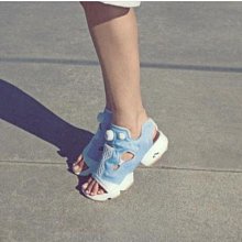 REEBOK REEBOK PUMP SUPREME 中跑步鞋 CN4064 黑白(鞋盒可能有受損,介意者請勿購買) 歷史價格詳細信息