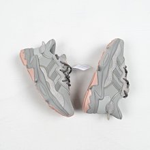 adidas 休閒鞋 Ozweego 灰綠 膠底 反光 愛迪達 三葉草 男鞋 運動鞋【ACS】 EE6461 歷史價格詳細信息