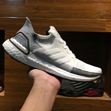 ADIDAS 男 女 慢跑鞋 ultra boost ltd AQ5561 (202012) 愛迪達 UB 反光 歷史價格詳細信息