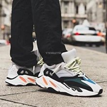 【正品】Adidas Yeezy Boost 700 "Wave Runner" 愛迪達灰藍皮革休閒百搭慢跑鞋B75571 價格比較,價格查詢,歷史價格詳細信息