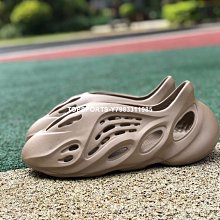 Adidas Yeezy Foam Runner“Mist”洞洞鞋 棕褐色 休閒拖鞋 男鞋 歷史價格詳細信息